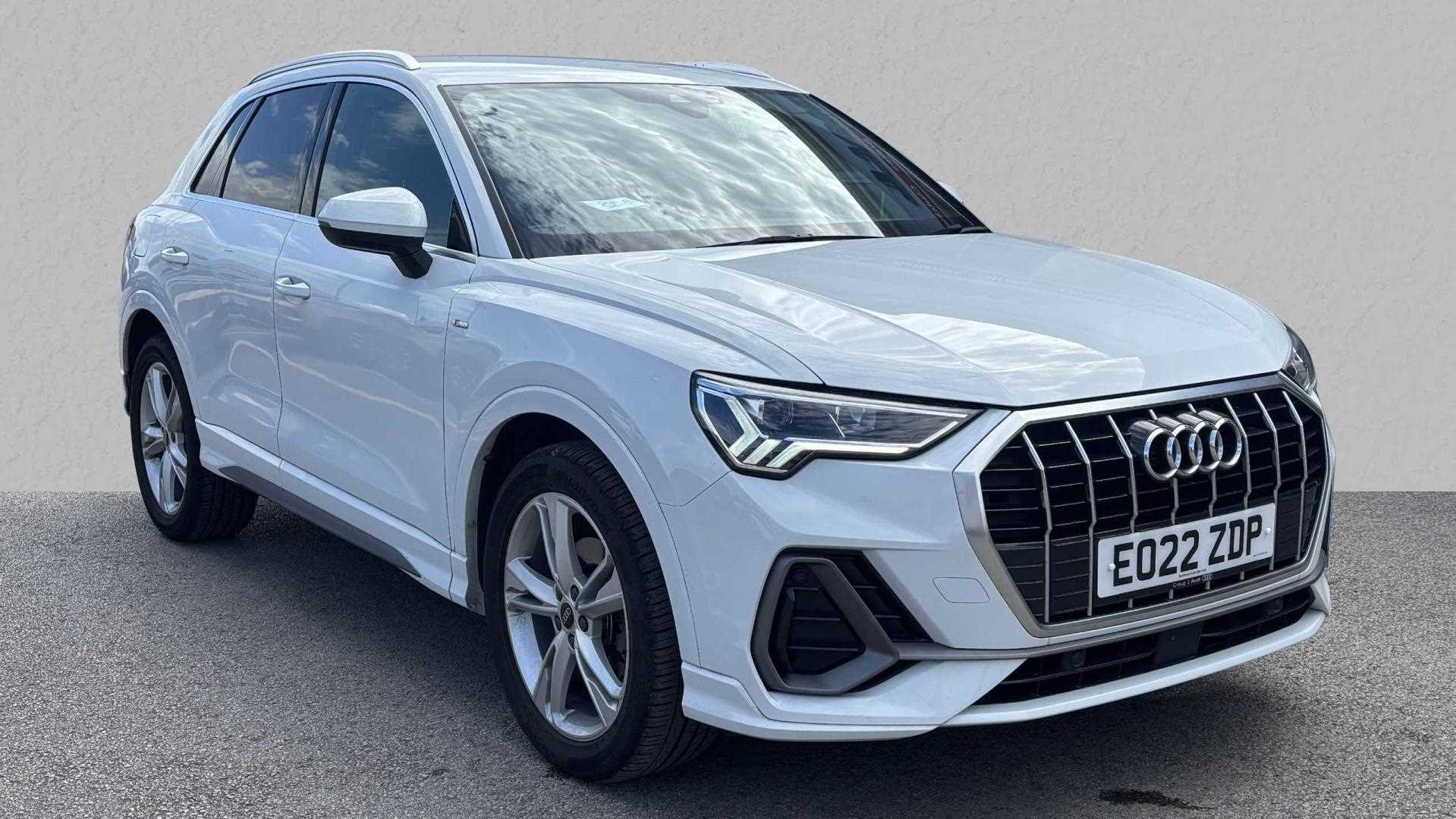 Main listing image - Audi Q3