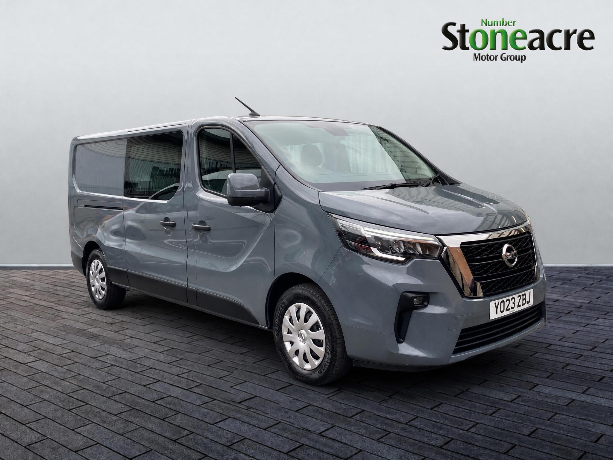 Main listing image - Nissan Primastar