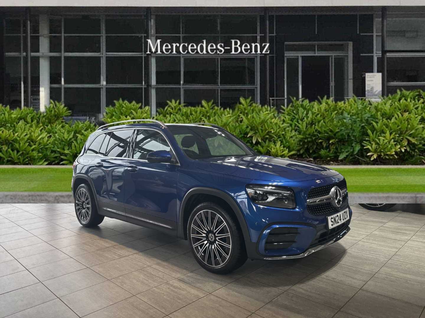 Main listing image - Mercedes-Benz GLB