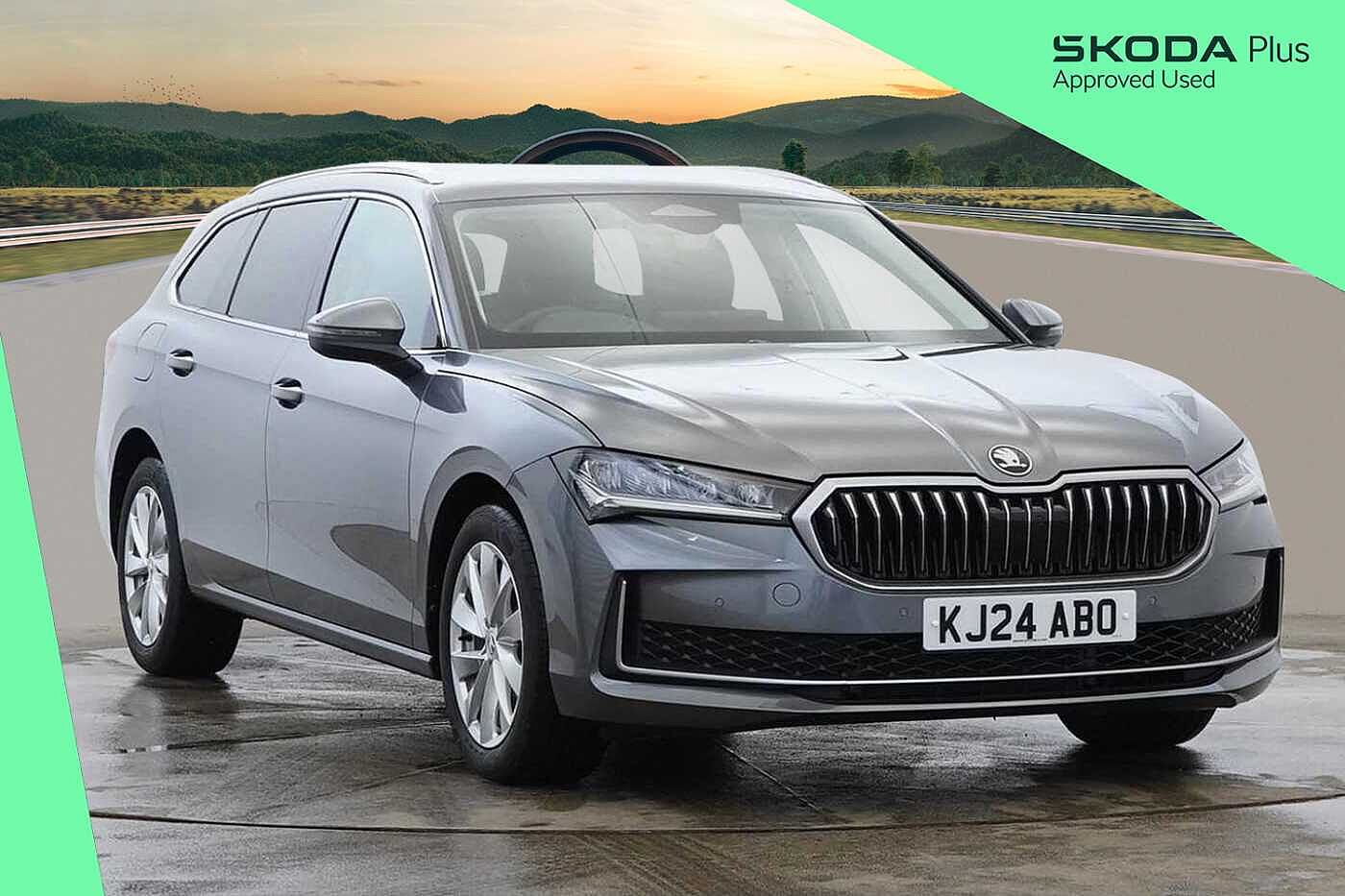 Main listing image - Skoda Superb Estate