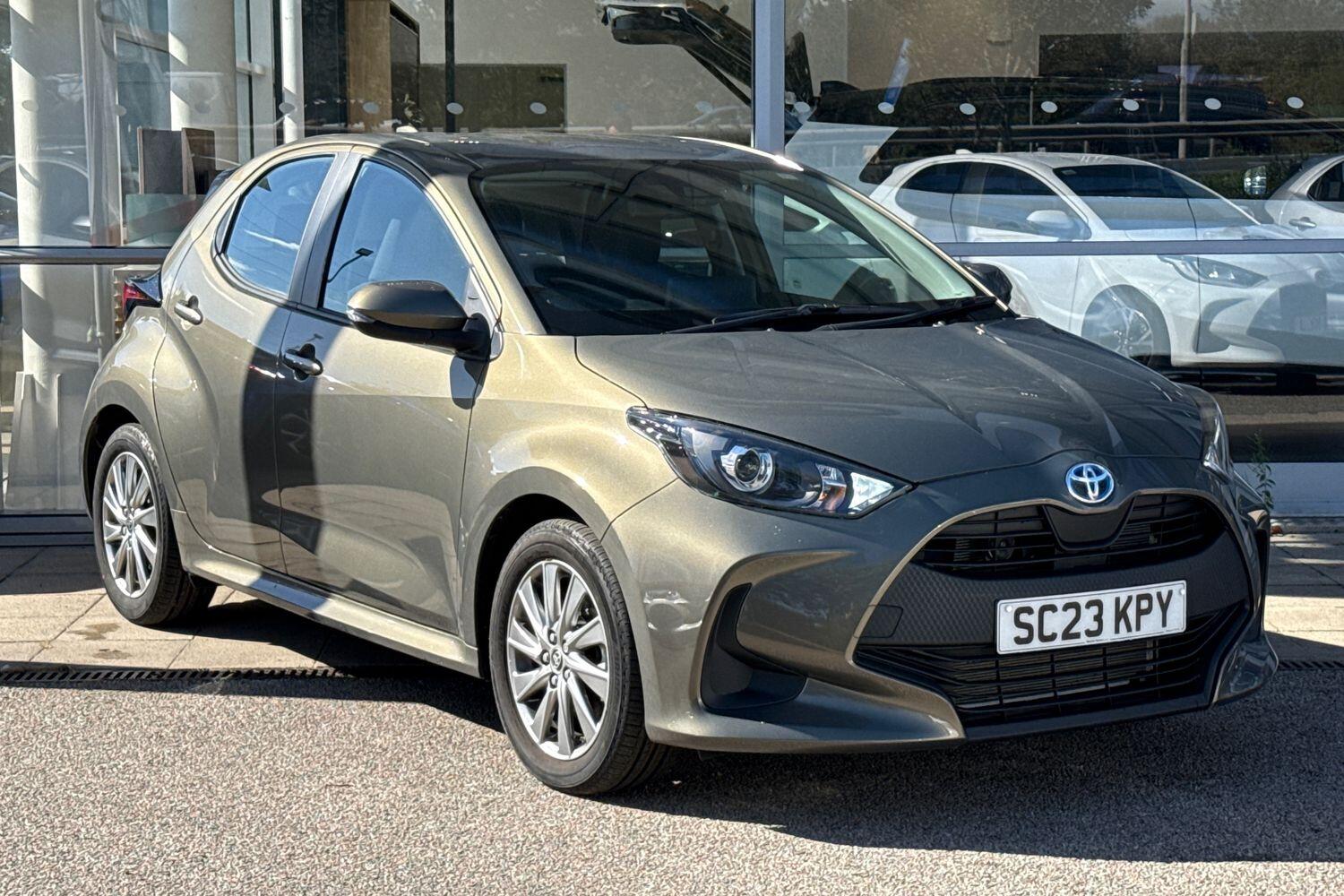 Main listing image - Toyota Yaris