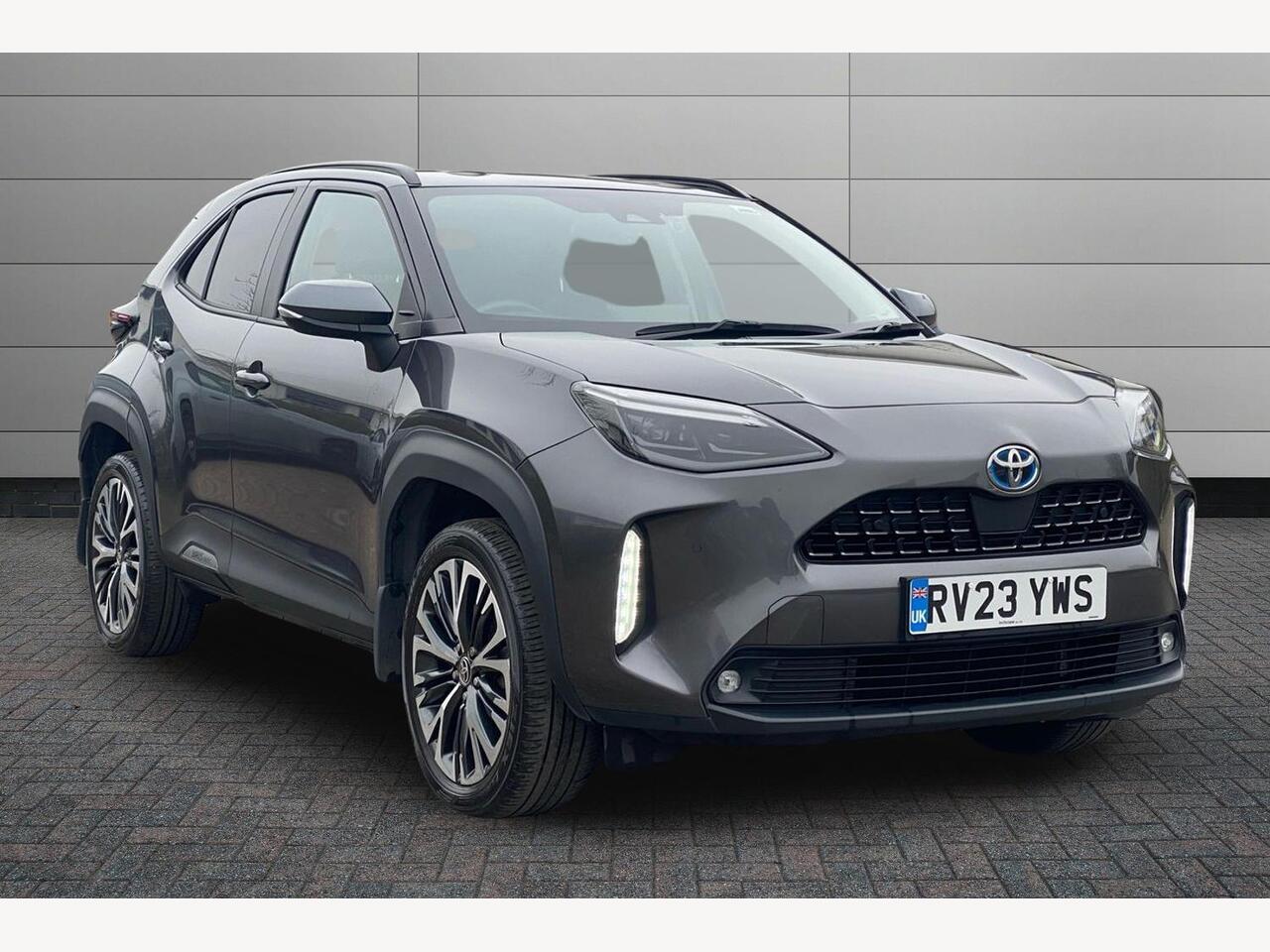 Main listing image - Toyota Yaris Cross