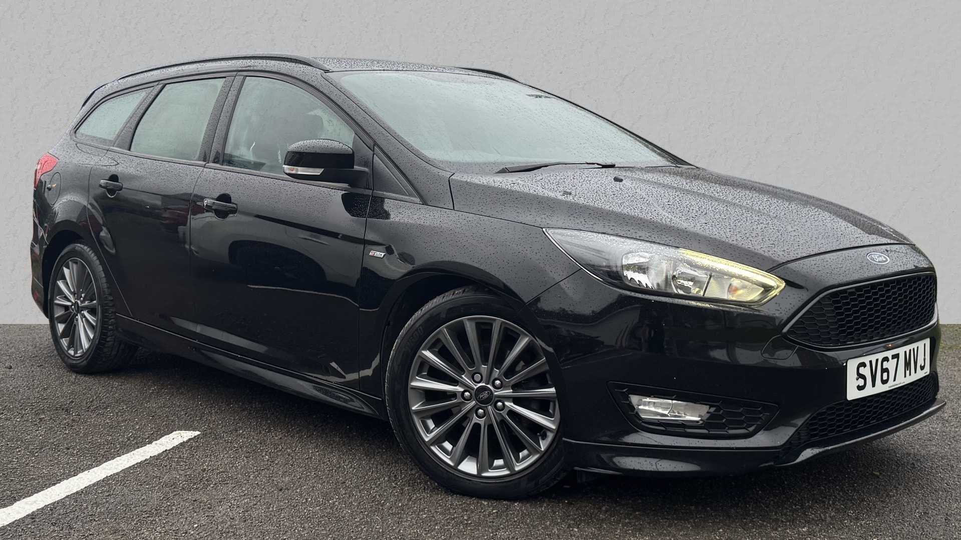 Main listing image - Ford Focus Estate