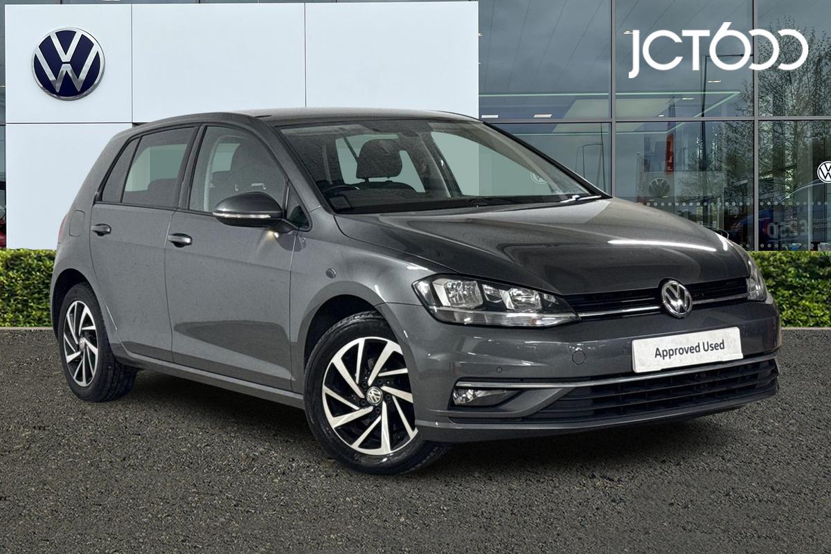 Main listing image - Volkswagen Golf