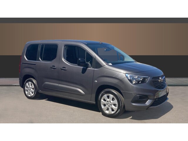 Main listing image - Vauxhall Combo Life-e