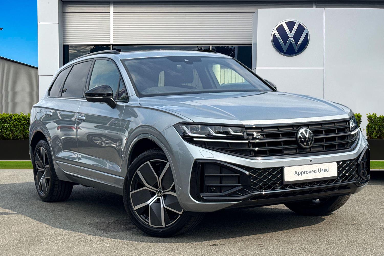 Main listing image - Volkswagen Touareg
