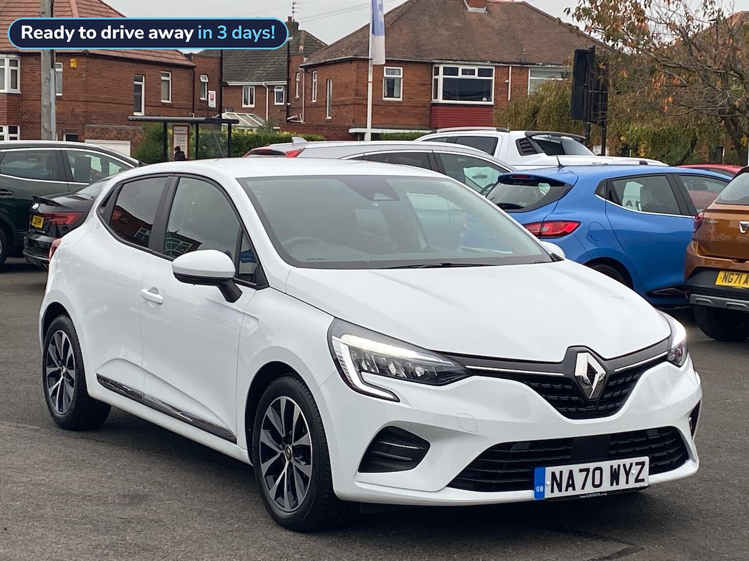 Main listing image - Renault Clio