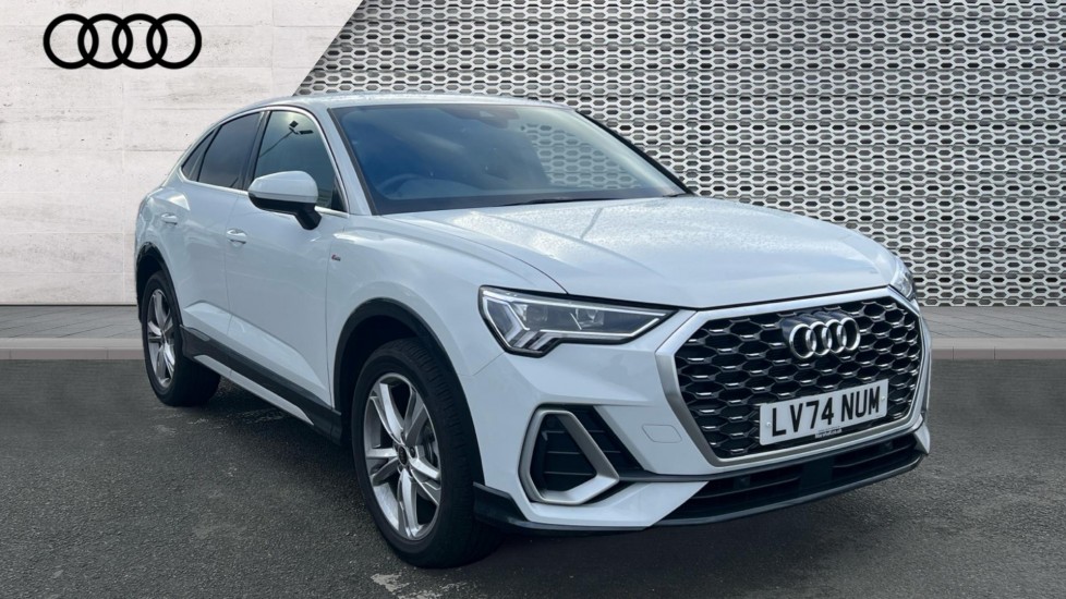 Main listing image - Audi Q3