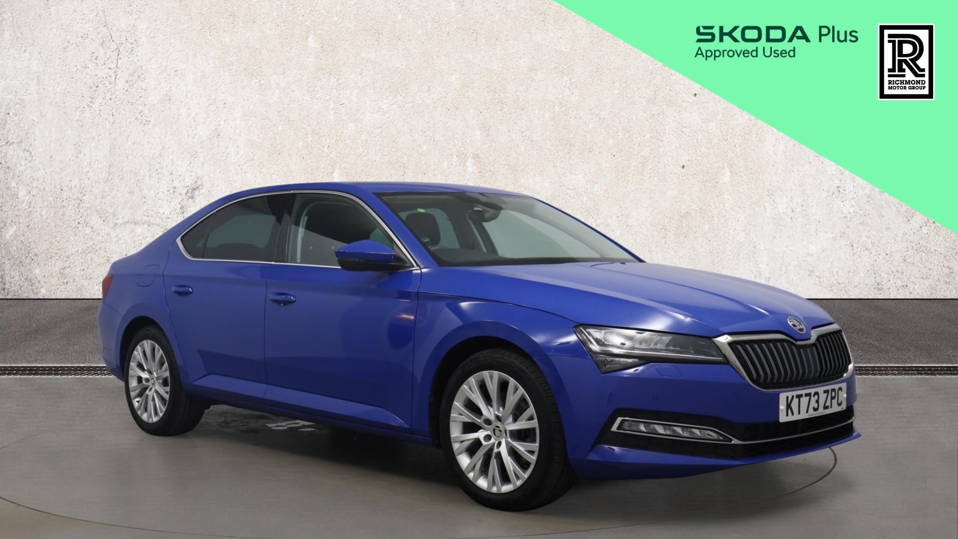 Main listing image - Skoda Superb