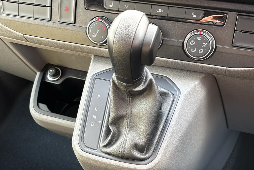 Main listing image - Volkswagen Transporter