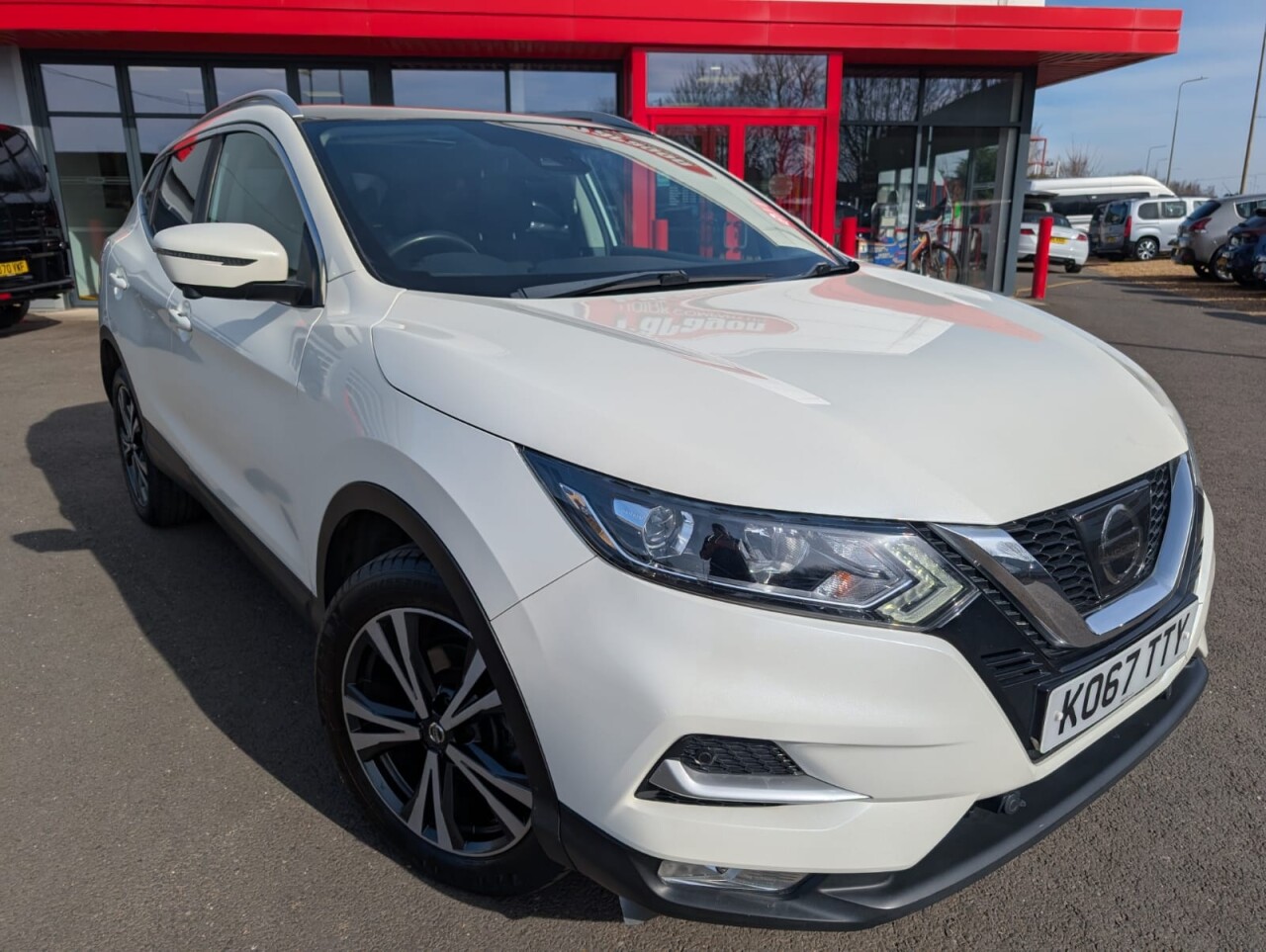 Main listing image - Nissan Qashqai