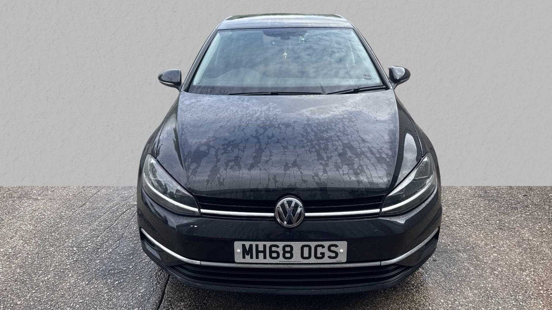Main listing image - Volkswagen Golf