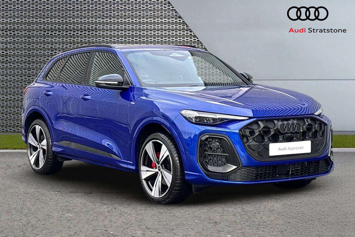 Main listing image - Audi Q5