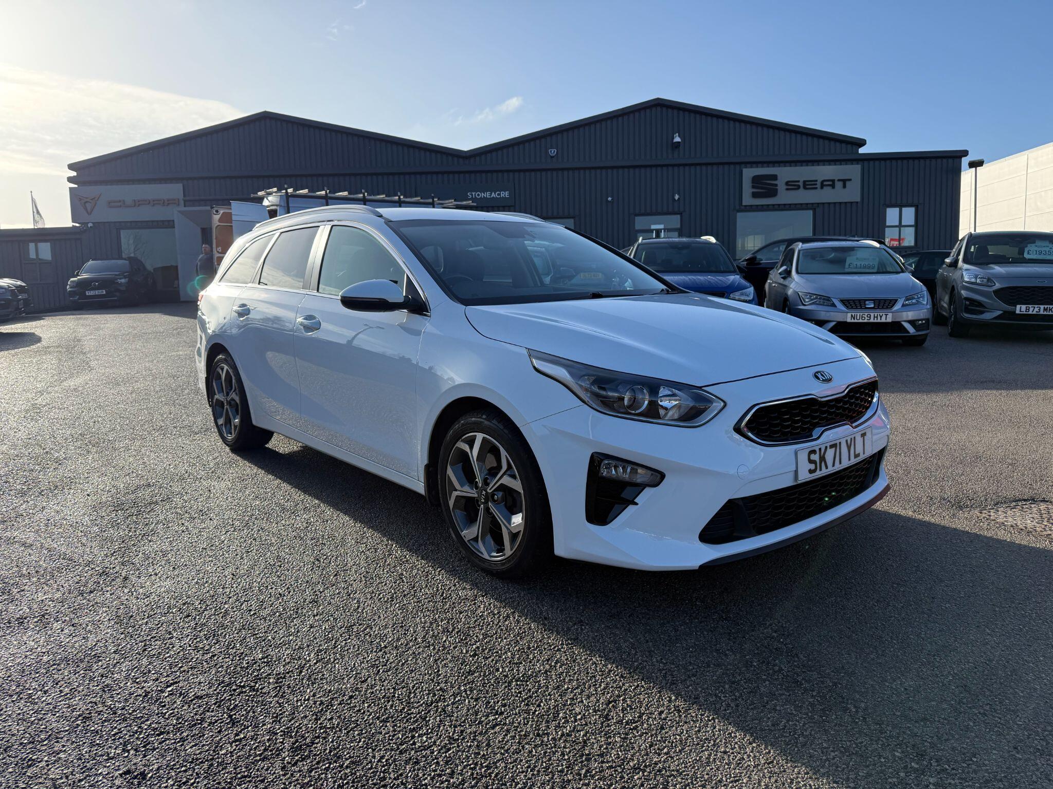 Main listing image - Kia Ceed SW