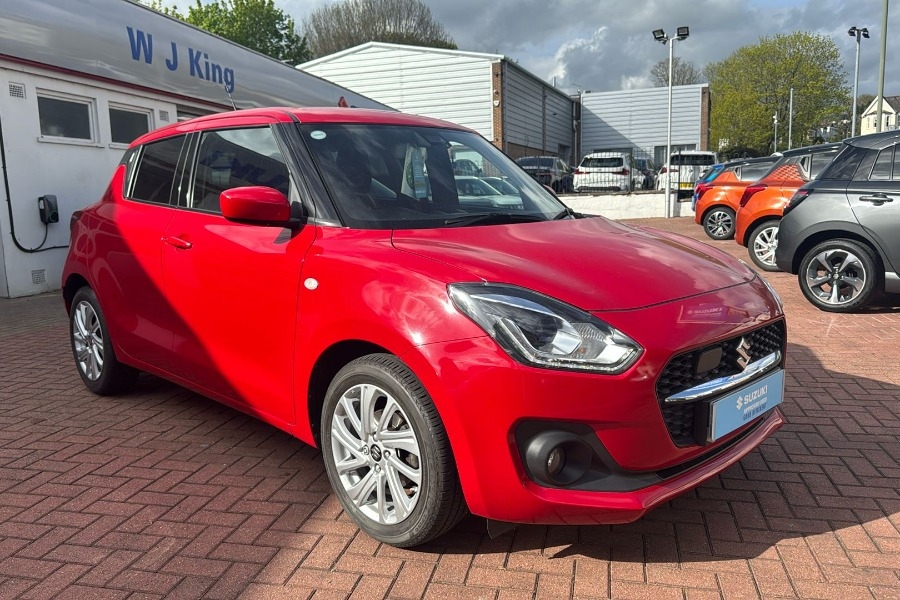 Main listing image - Suzuki Swift
