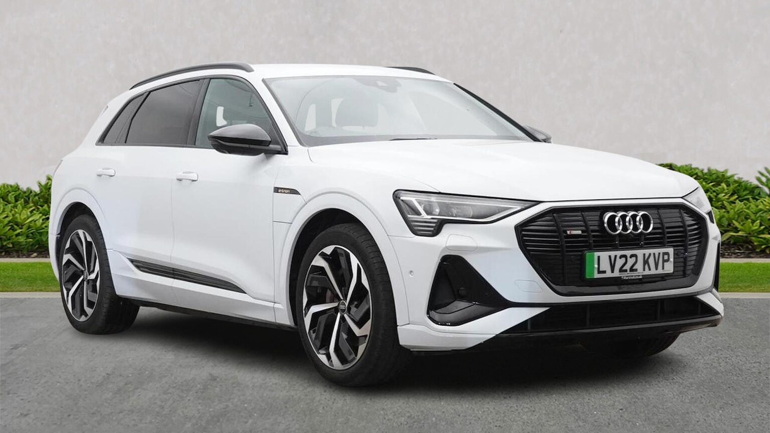 Main listing image - Audi e-tron
