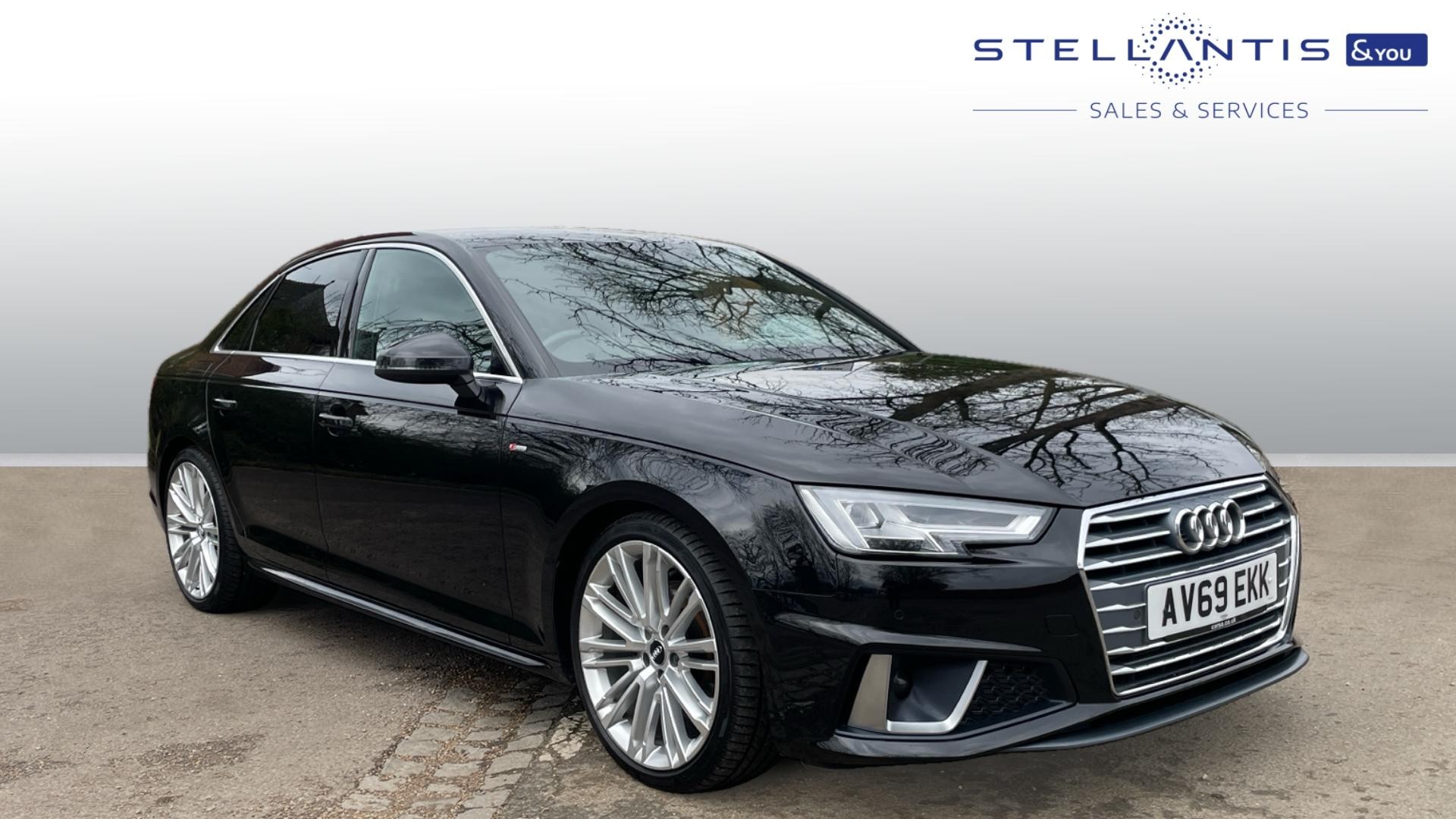 Main listing image - Audi A4