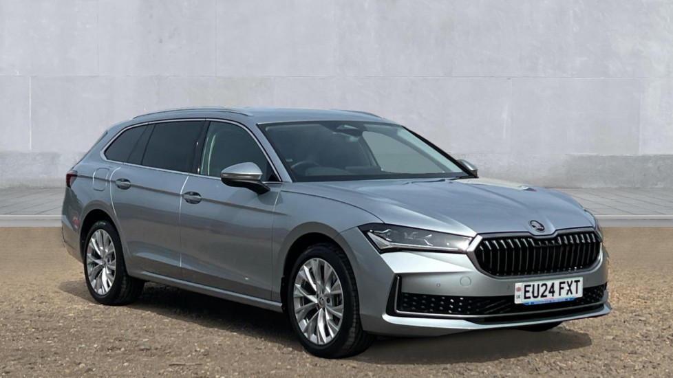 Main listing image - Skoda Superb Estate