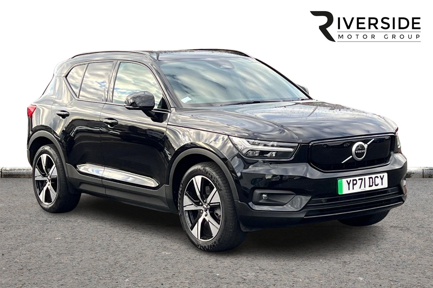 Main listing image - Volvo XC40 Recharge