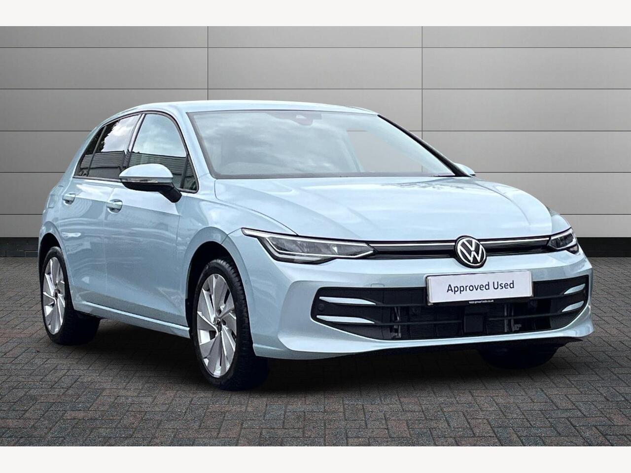 Main listing image - Volkswagen Golf