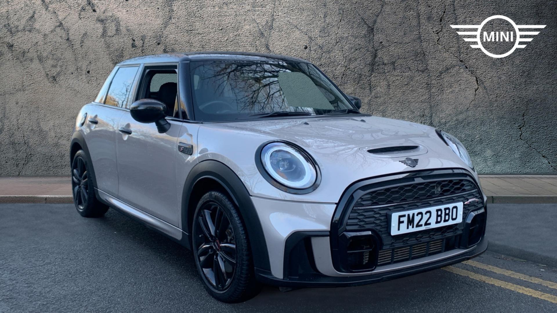 Main listing image - MINI Hatchback 5dr