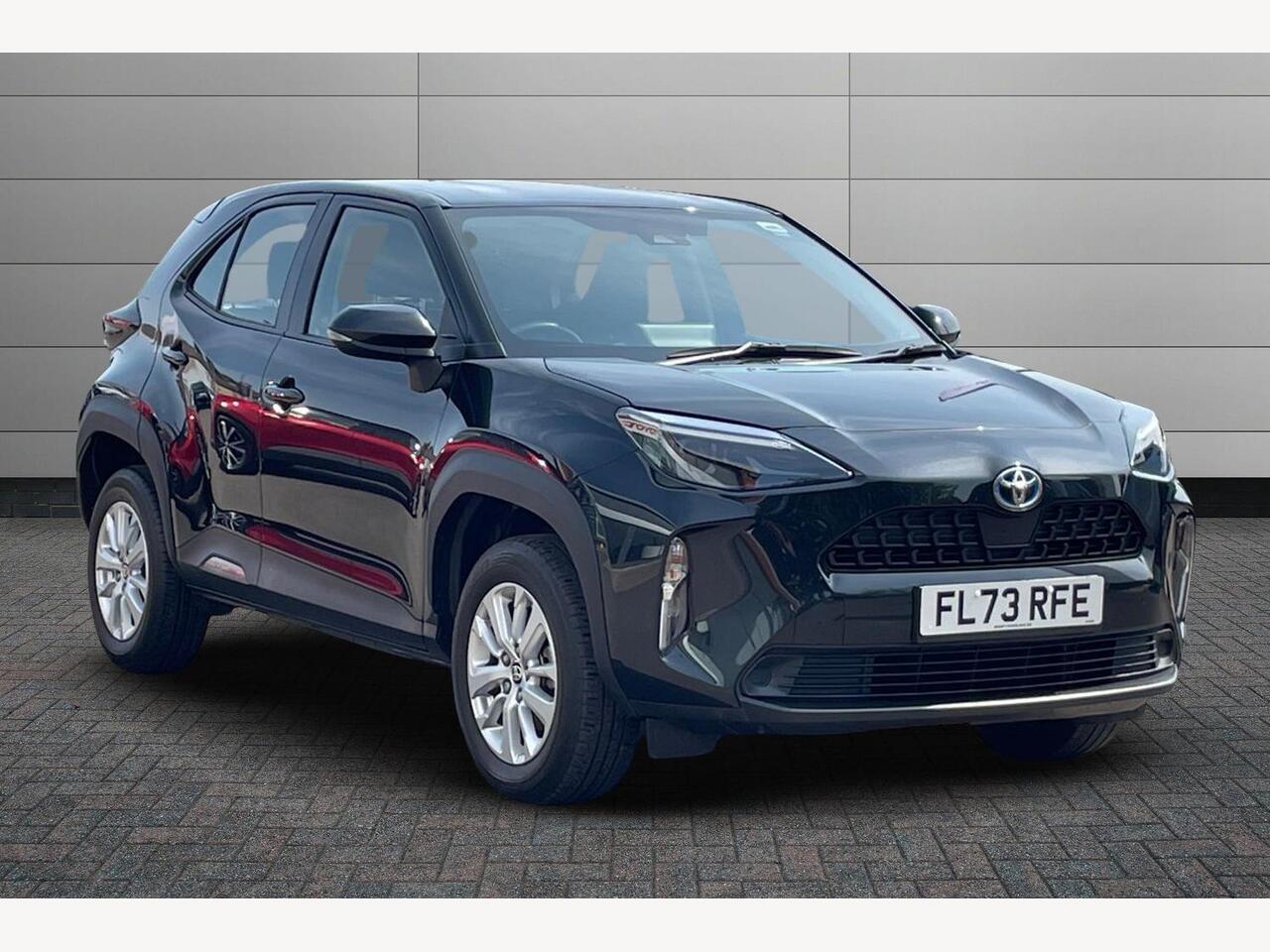 Main listing image - Toyota Yaris Cross
