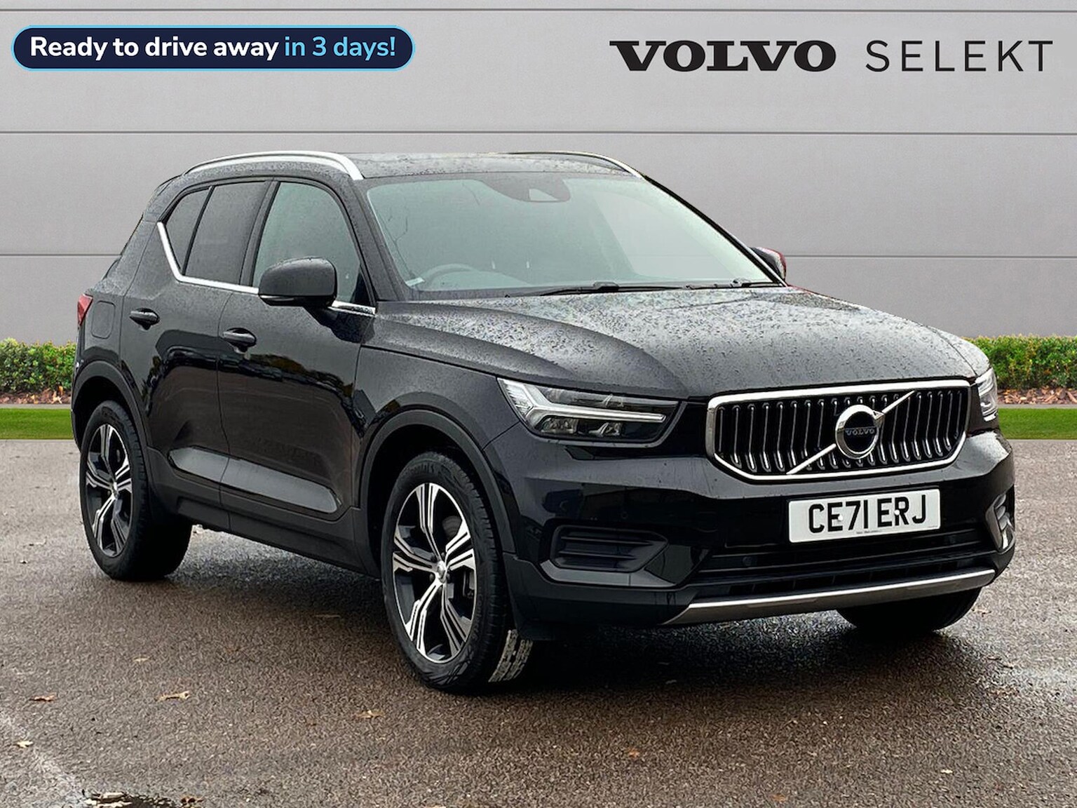 Main listing image - Volvo XC40