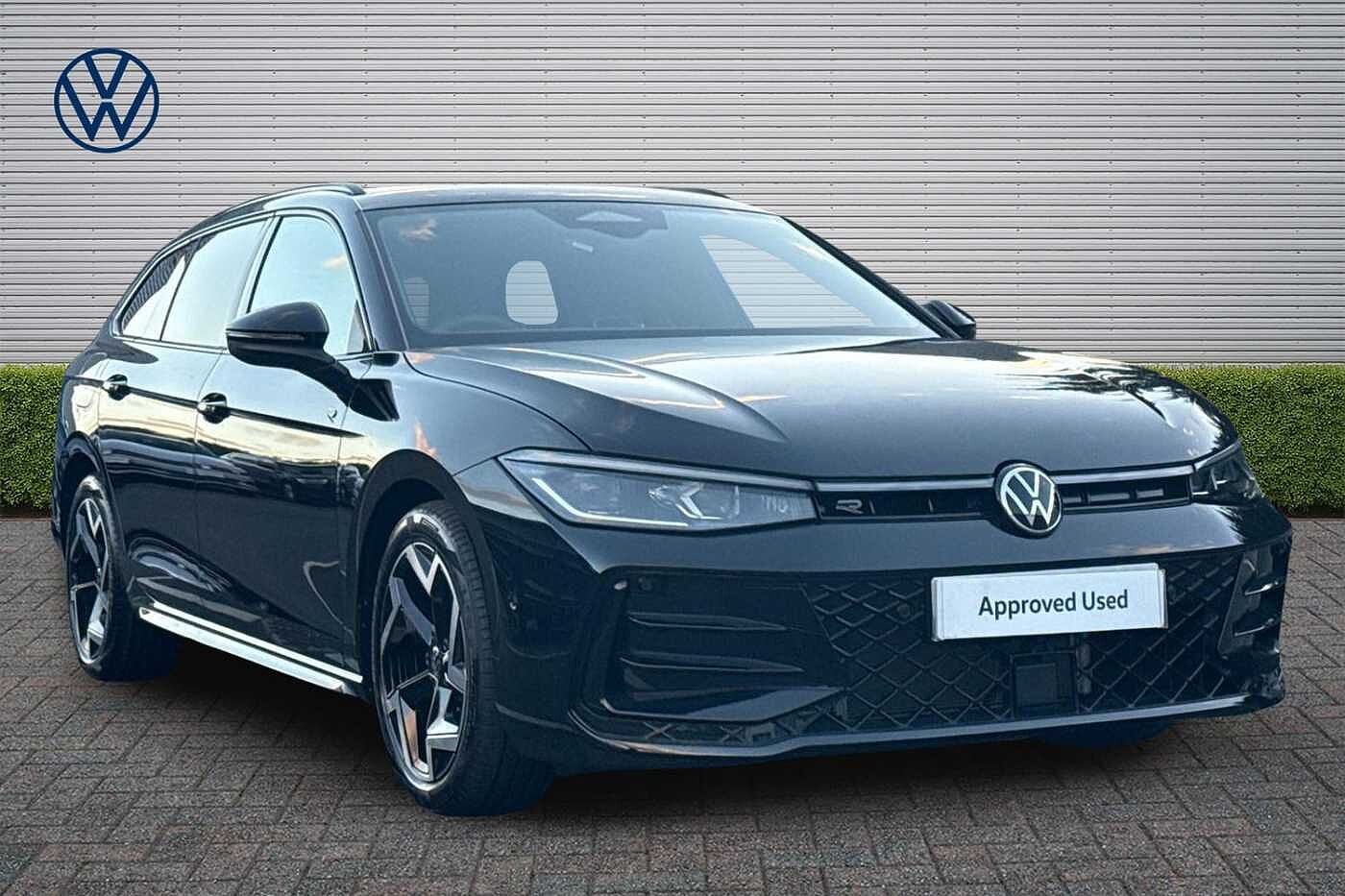 Main listing image - Volkswagen Passat