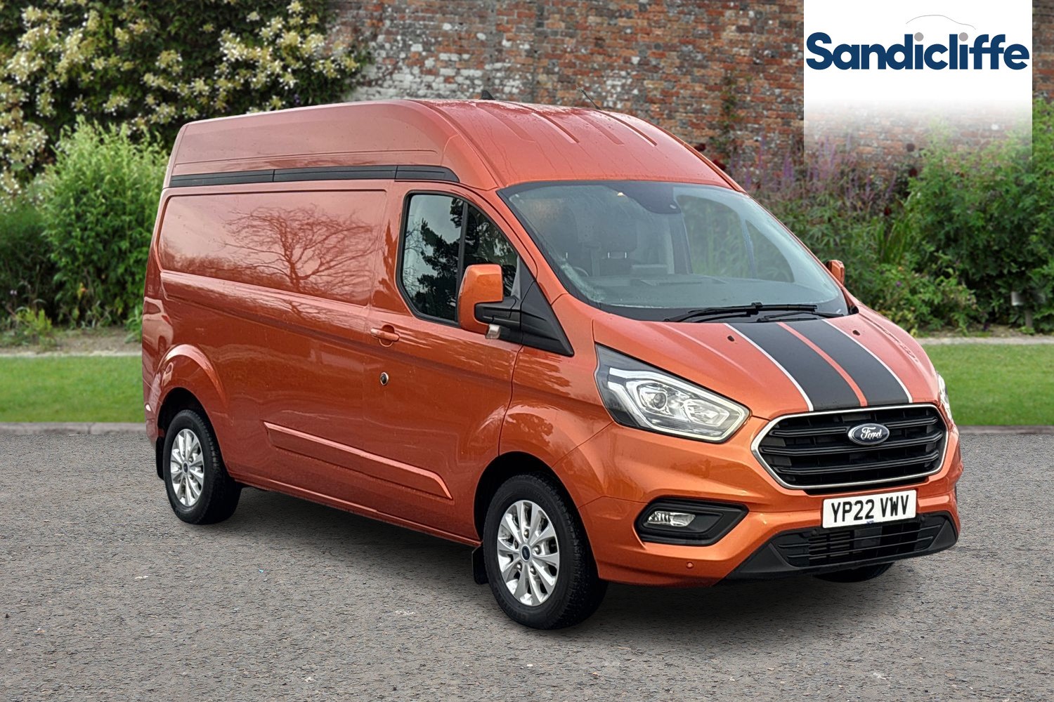 Main listing image - Ford Transit Custom