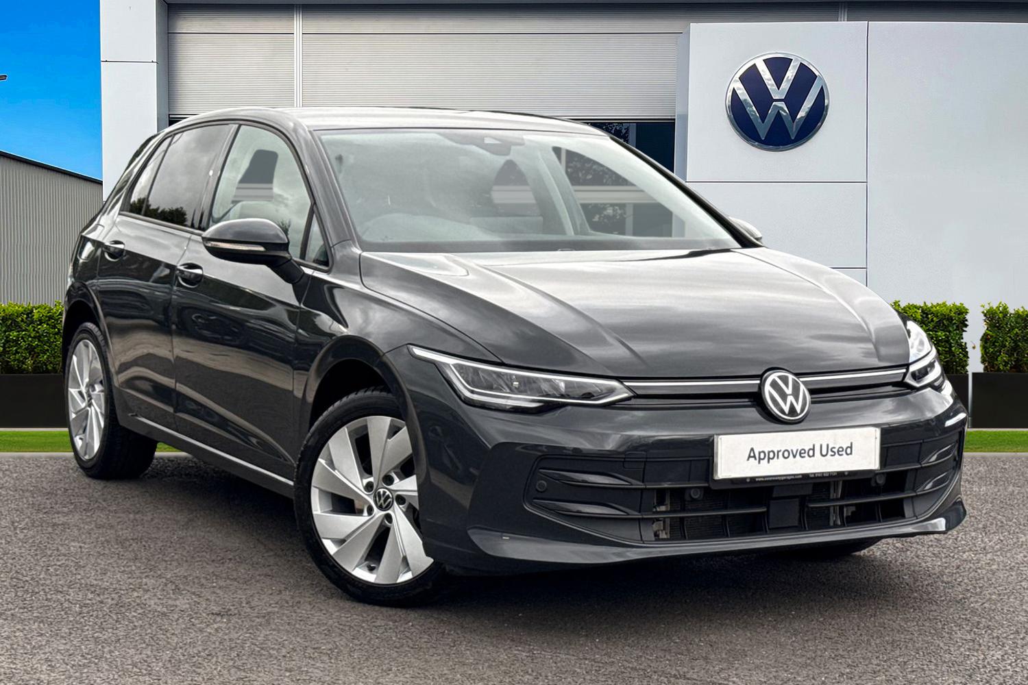 Main listing image - Volkswagen Golf