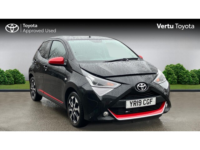 Main listing image - Toyota Aygo
