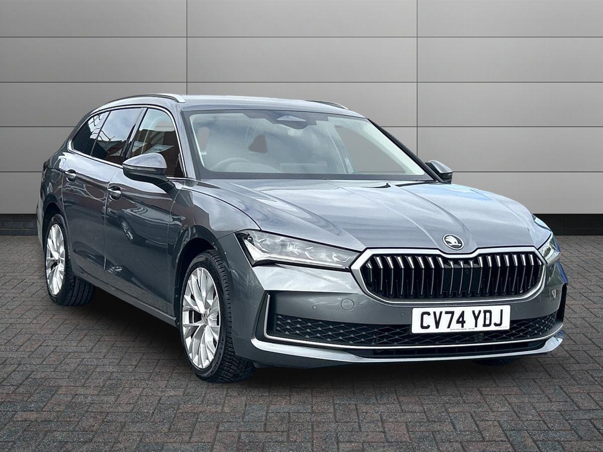 Main listing image - Skoda Superb