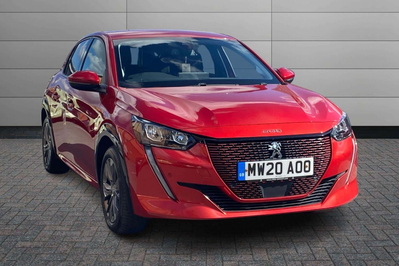 Main listing image - Peugeot 208