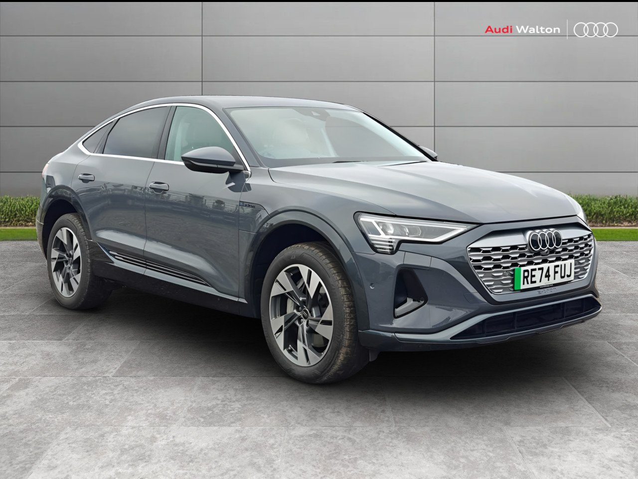 Main listing image - Audi Q8 e-tron