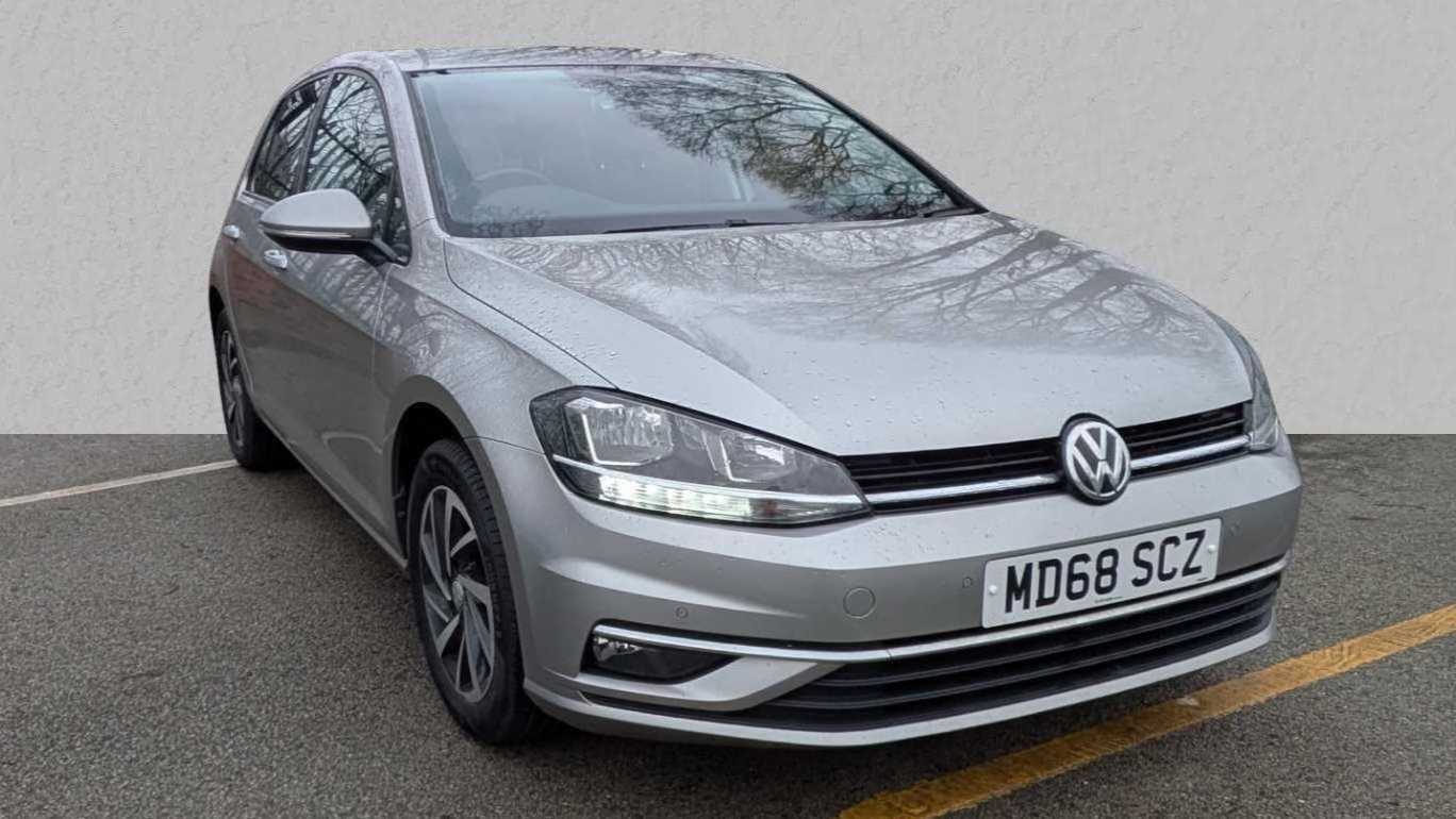 Main listing image - Volkswagen Golf