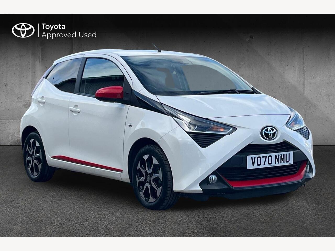 Main listing image - Toyota Aygo