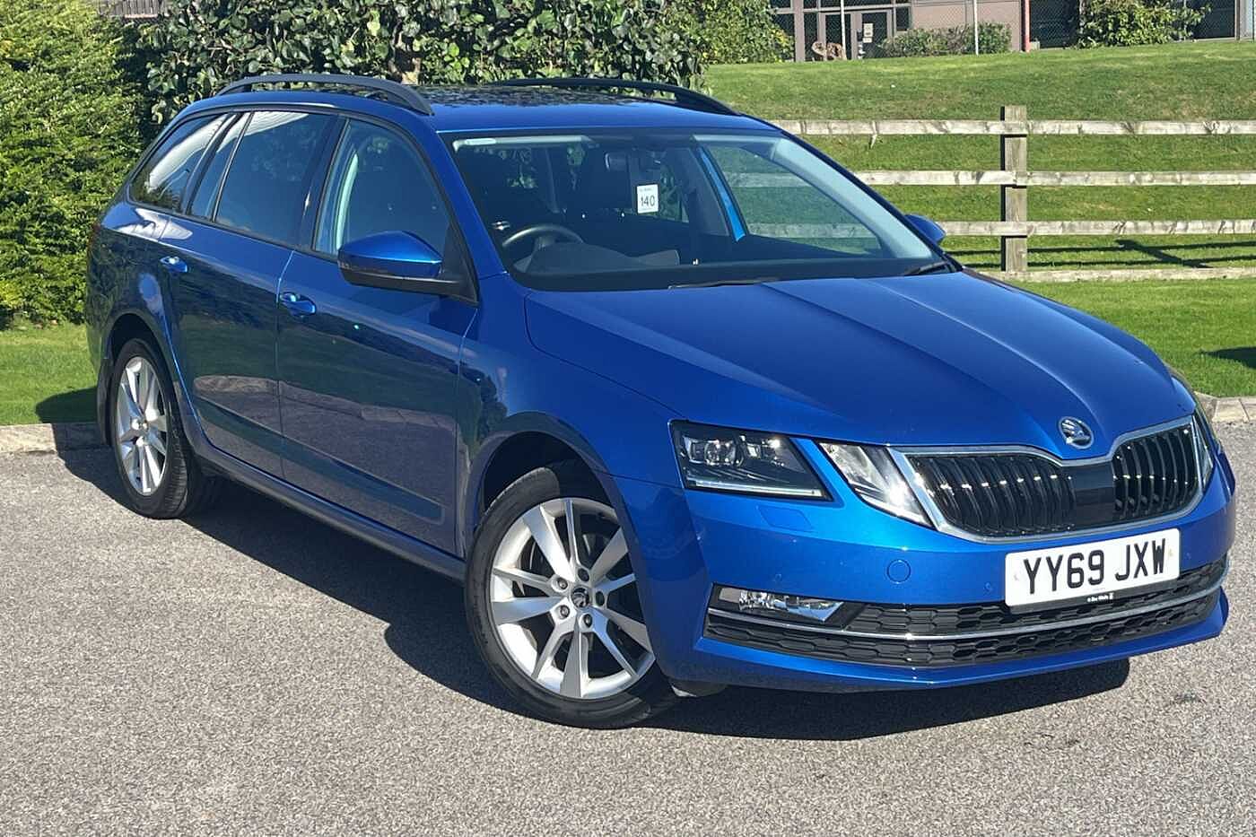 Main listing image - Skoda Octavia Estate