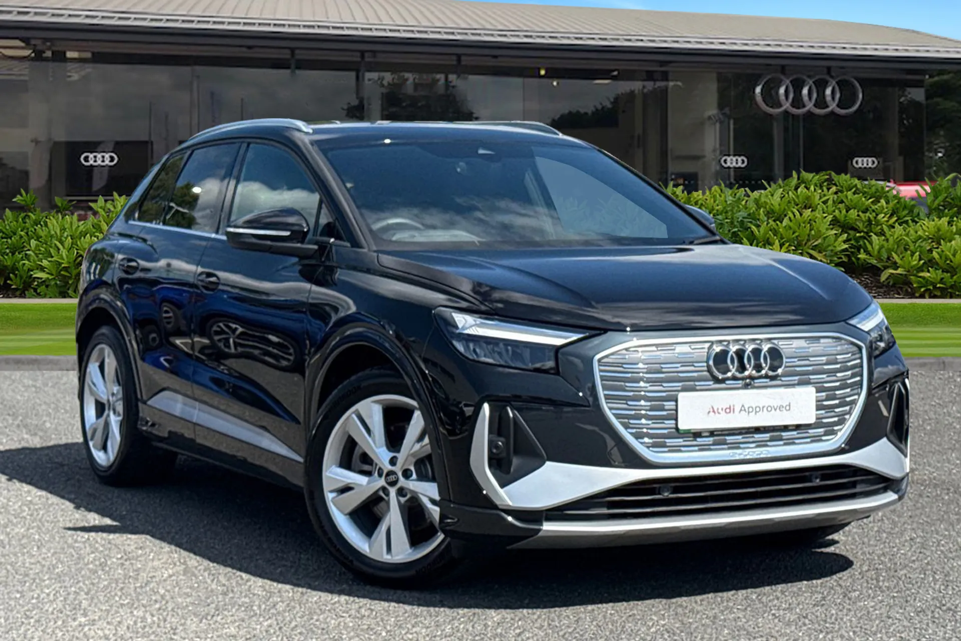 Main listing image - Audi Q4