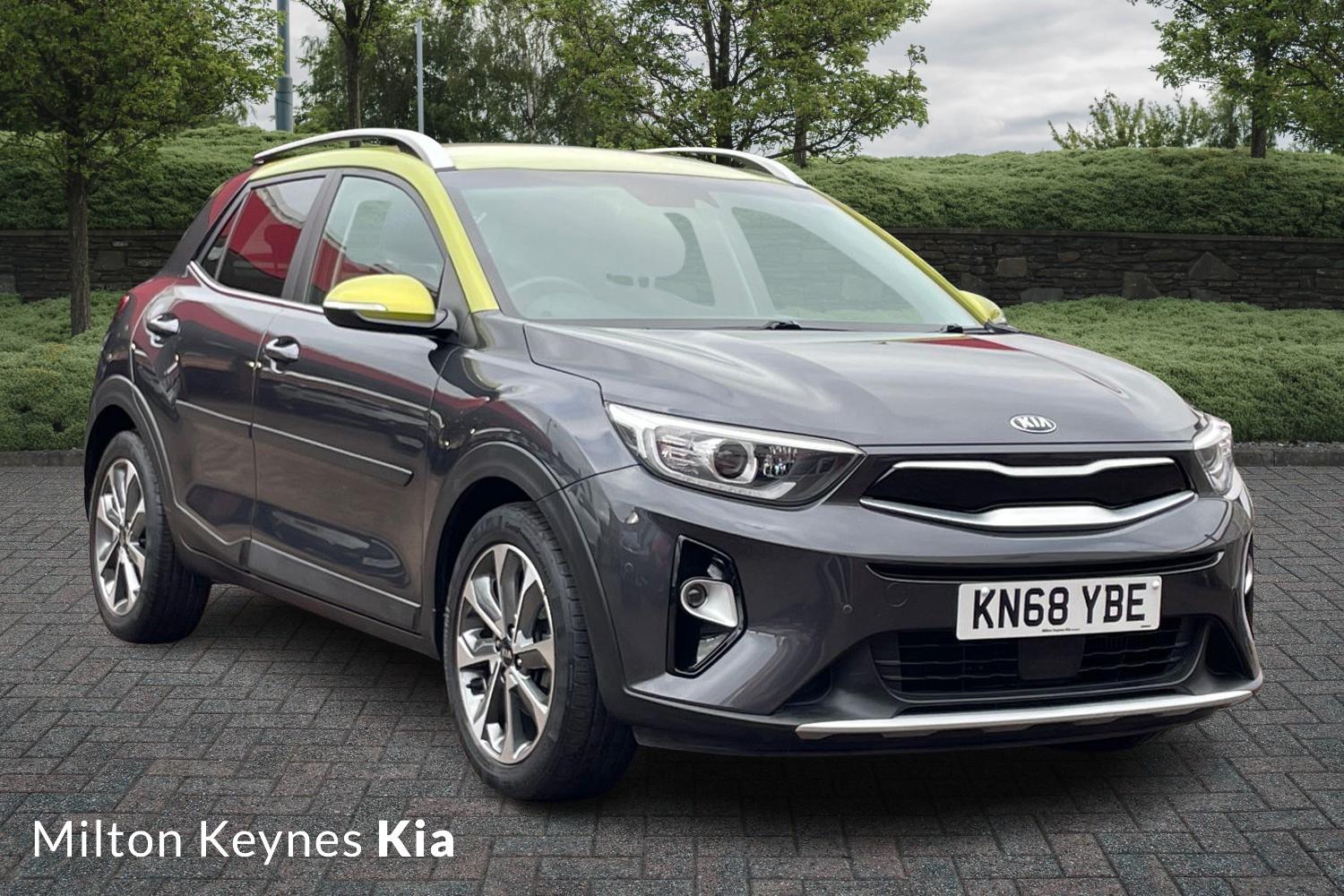 Main listing image - Kia Stonic