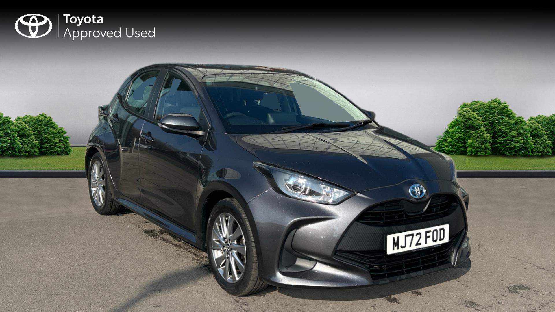 Main listing image - Toyota Yaris