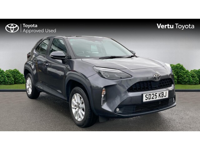 Main listing image - Toyota Yaris Cross