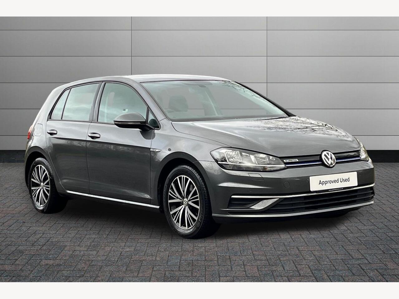 Main listing image - Volkswagen Golf