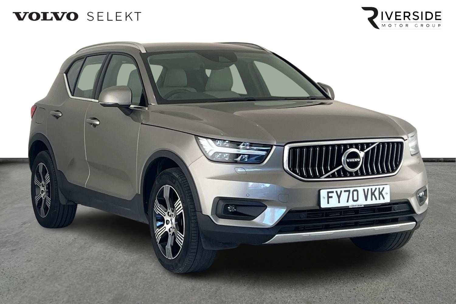 Main listing image - Volvo XC40