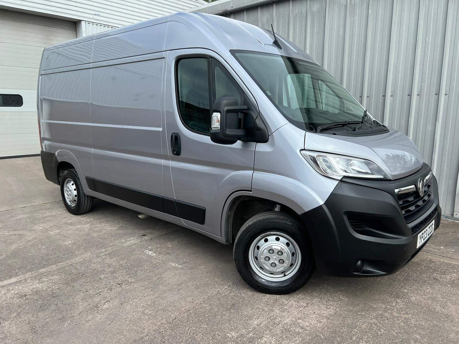 Main listing image - Vauxhall Movano