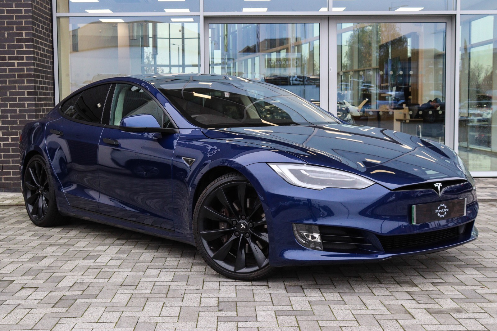 Main listing image - Tesla Model S