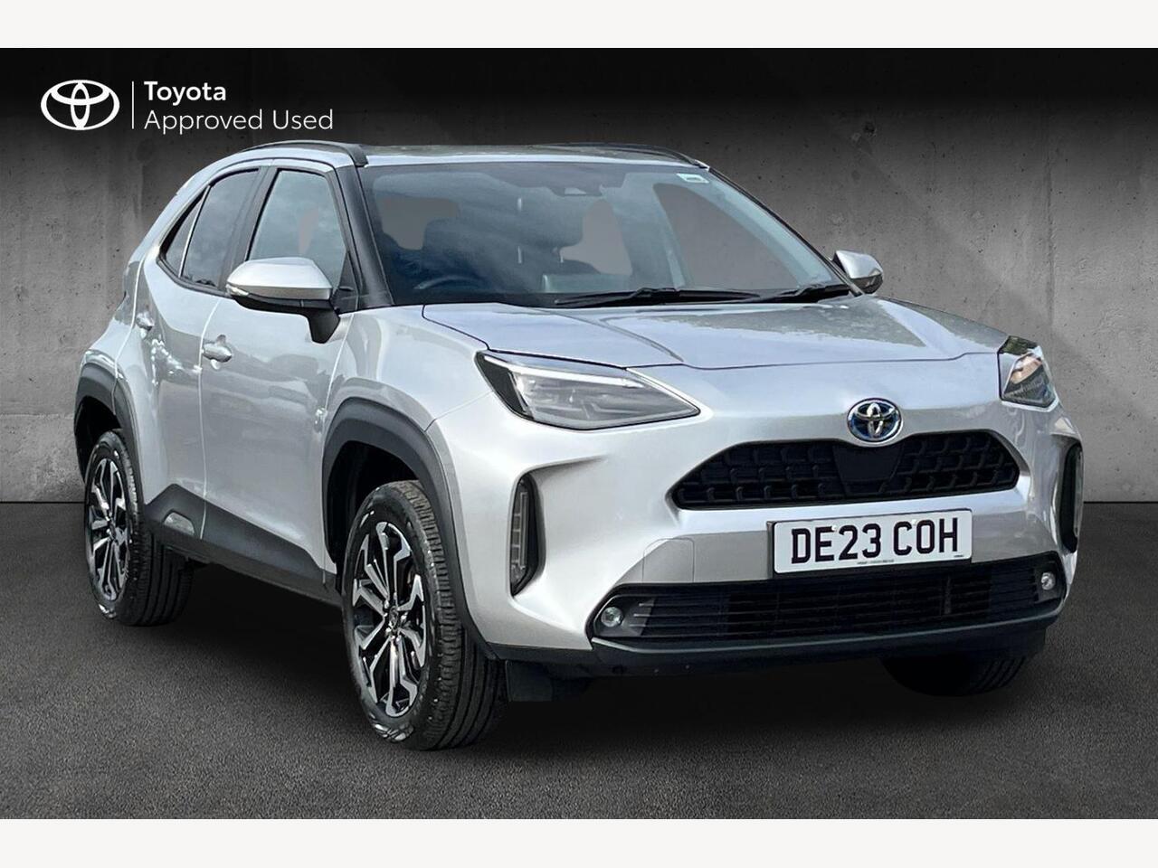 Main listing image - Toyota Yaris Cross