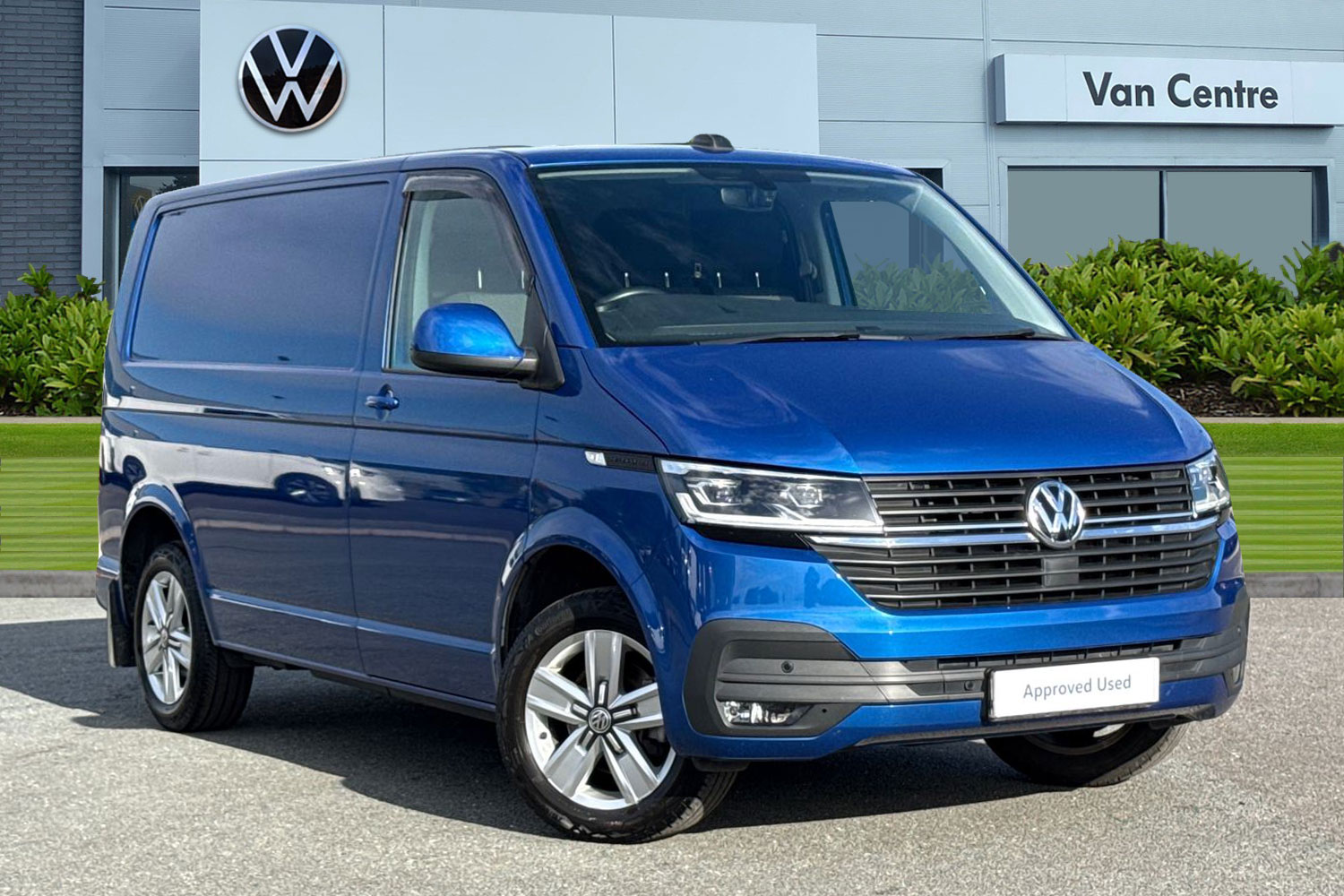 Main listing image - Volkswagen Transporter