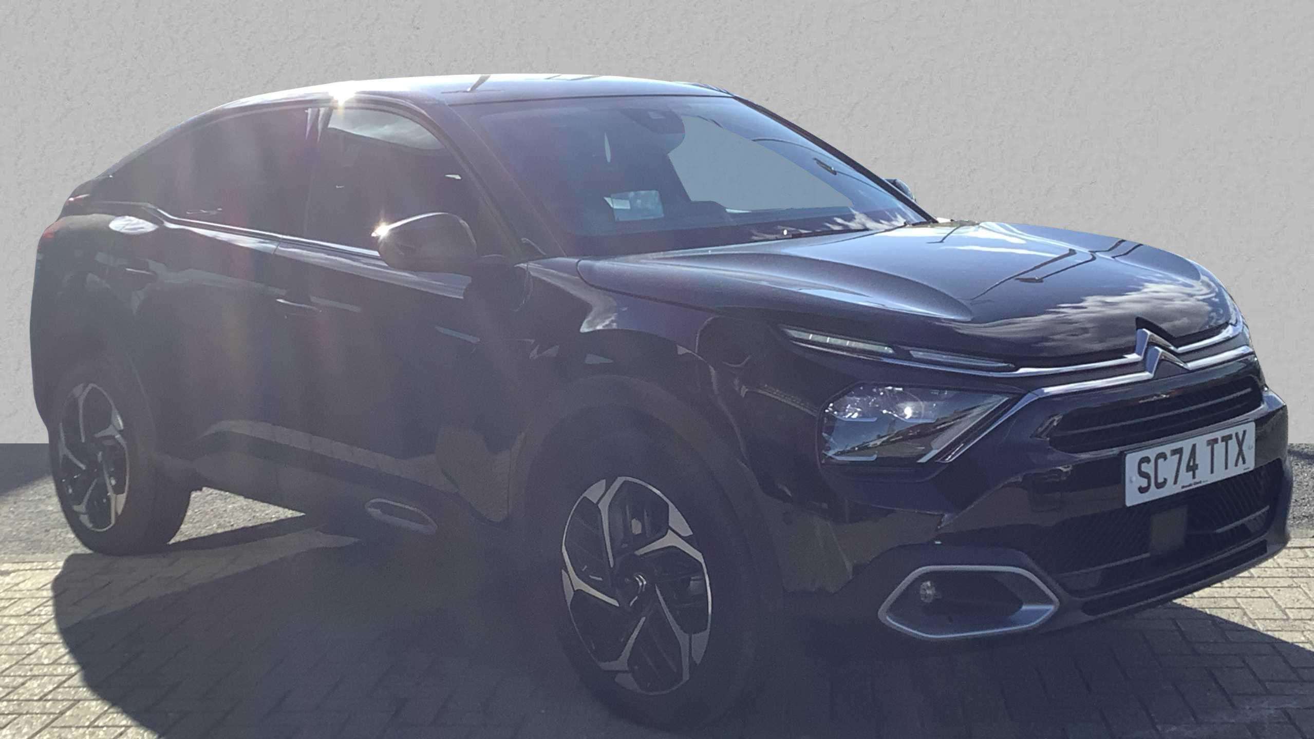 Main listing image - Citroen C4