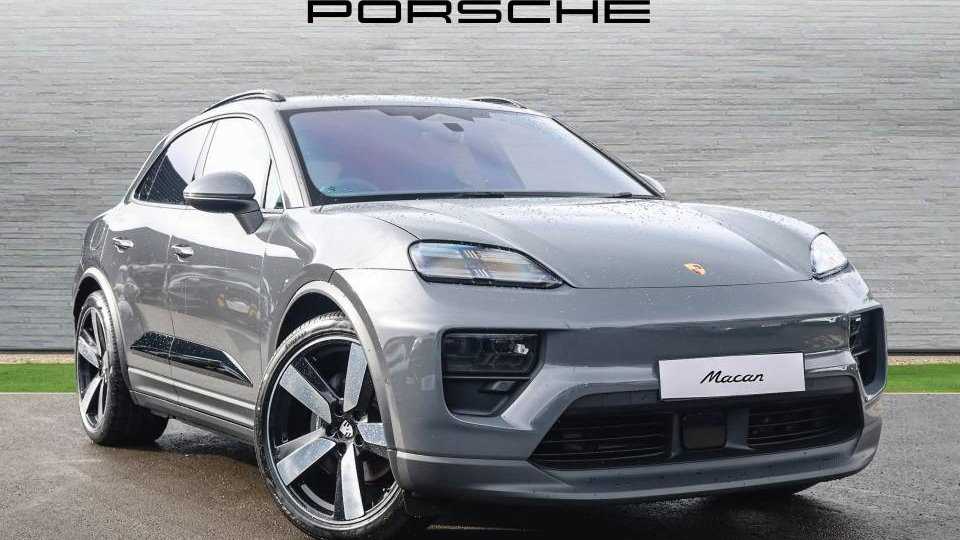 Main listing image - Porsche Macan
