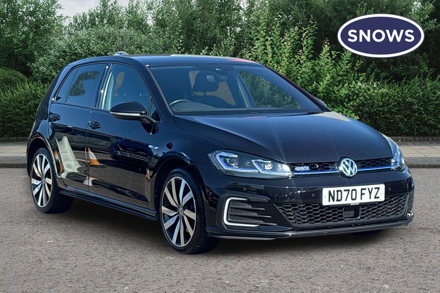 Main listing image - Volkswagen Golf